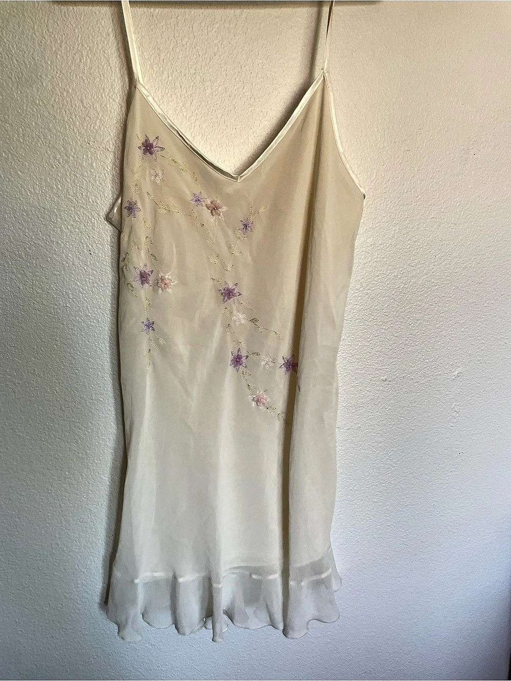 California Dynasty Floral Maxi Dress in Cream & White Like New